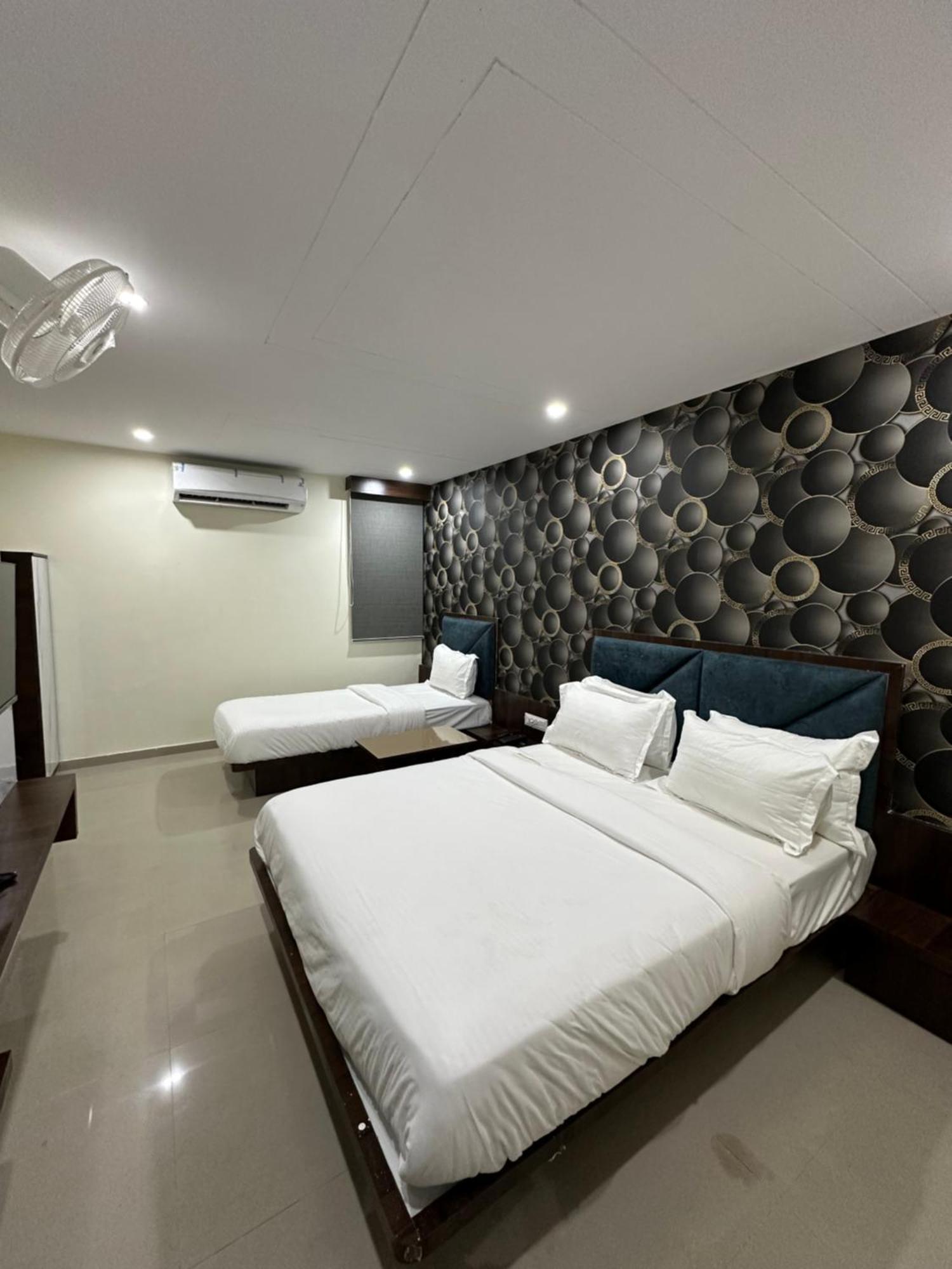 Hotel Golden View فَدودارا المظهر الخارجي الصورة