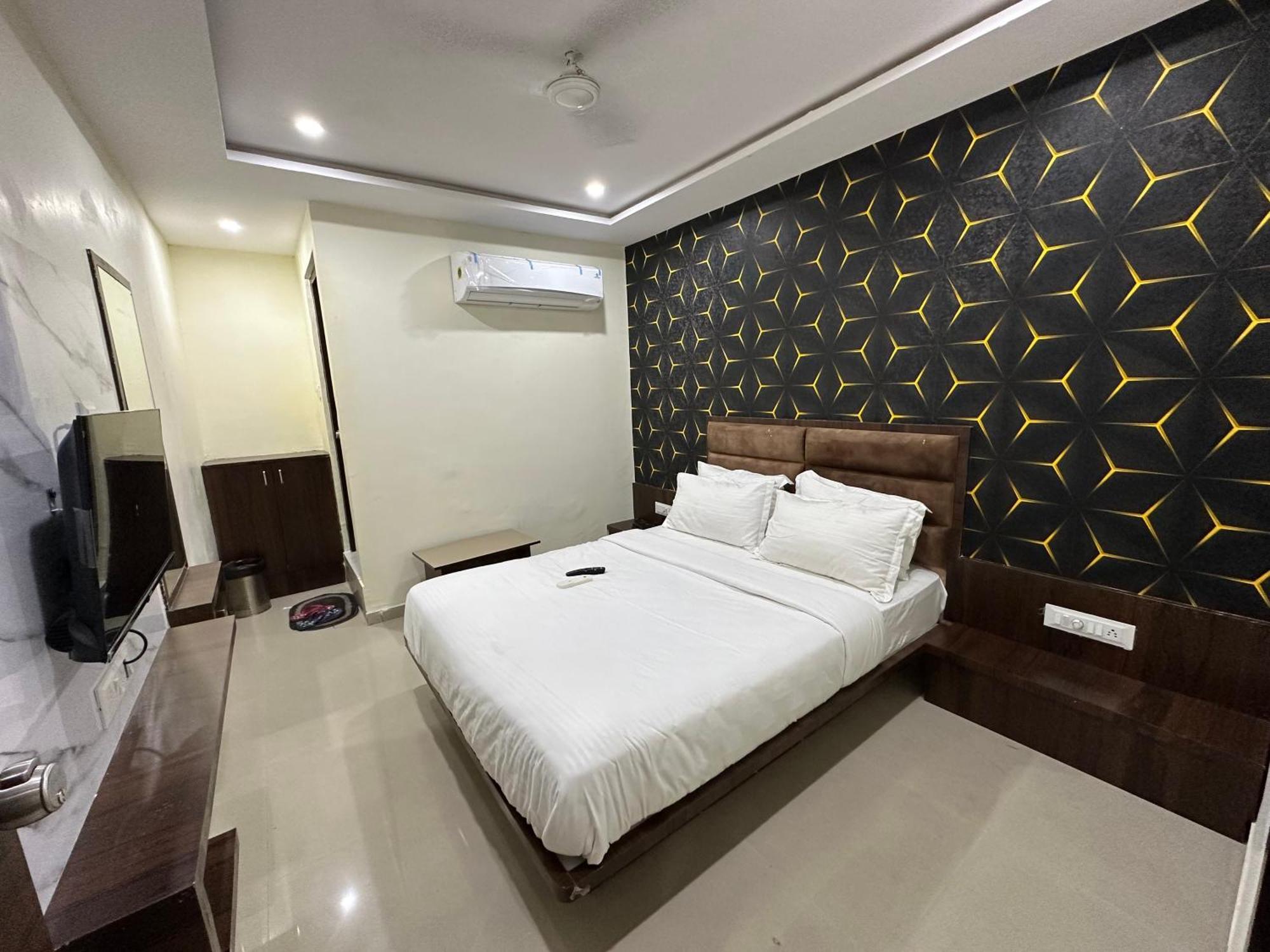 Hotel Golden View فَدودارا المظهر الخارجي الصورة